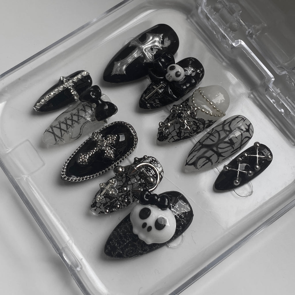 Lace Skulls
